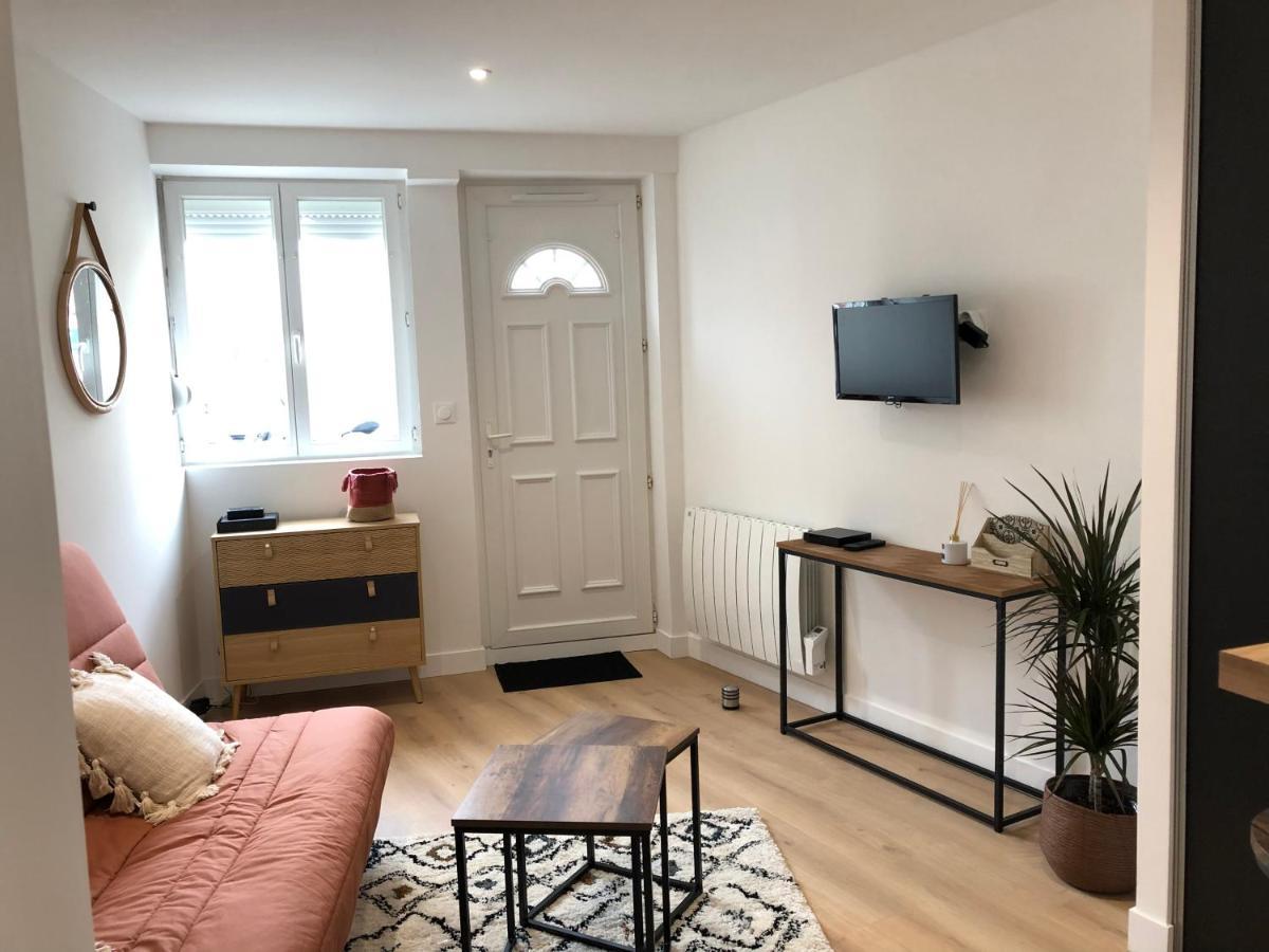 Terra Studio Cosy Et Calme Proche Du Centre Avec Parking Tv Et Wifi La Rochelle  Bagian luar foto