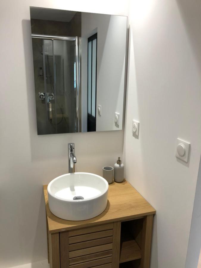 Terra Studio Cosy Et Calme Proche Du Centre Avec Parking Tv Et Wifi La Rochelle  Bagian luar foto